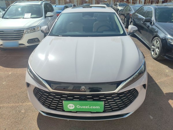 BYD Qin L 2024, 25500 км, за 14161 USD