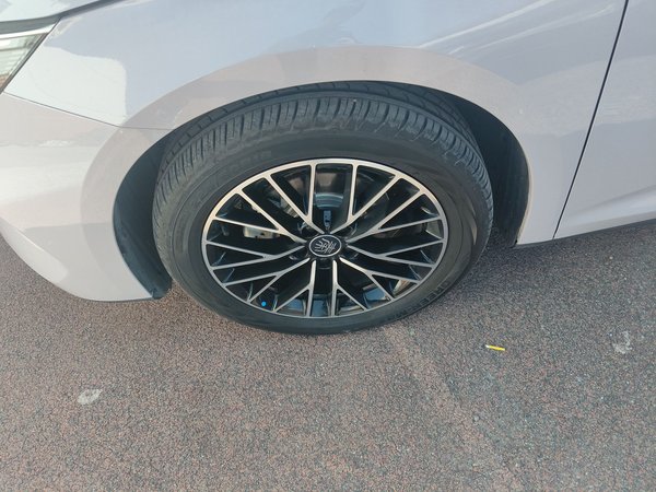 BYD Qin L 2024, 25500 км, за 14161 USD