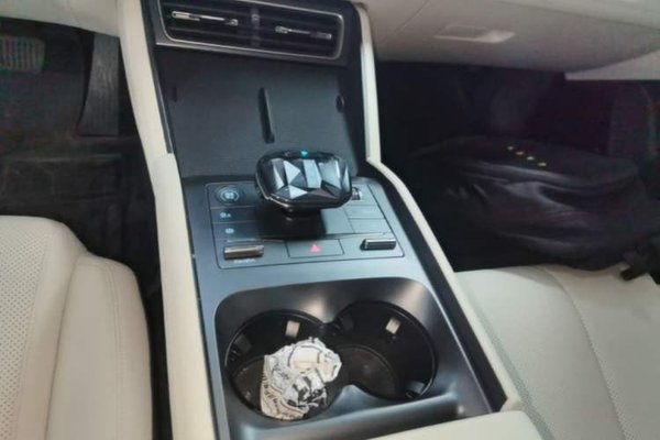 BYD Qin L 2024, 2800 км, за 11032 USD - фото 17