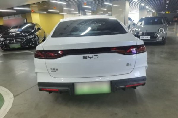BYD Qin L 2024, 2800 км, за 11032 USD