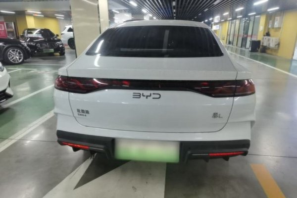 BYD Qin L 2024, 3900 км, за 10988 USD