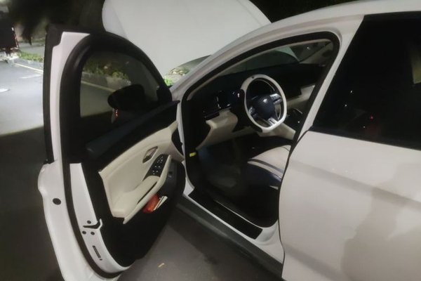 BYD Qin L 2024, 53800 км, за 12121 USD - фото 17