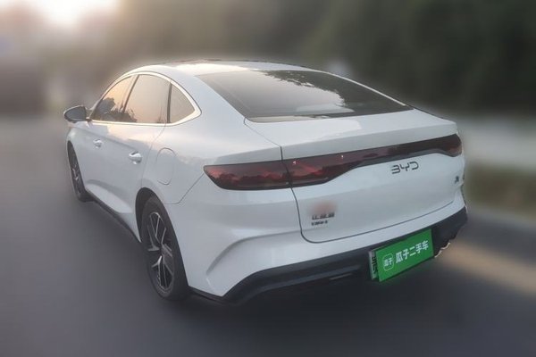 BYD Qin L 2024, 53800 км, за 12121 USD