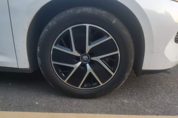 BYD Qin L 2024, 53800 км, за 12121 USD - фото 8
