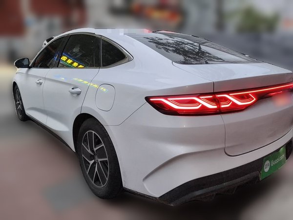 BYD Qin L 2024, 57100 км, за 10428 USD