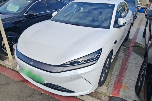 BYD Qin L · 2025 год