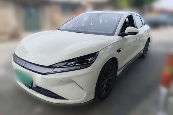 BYD Qin L · 2025 год