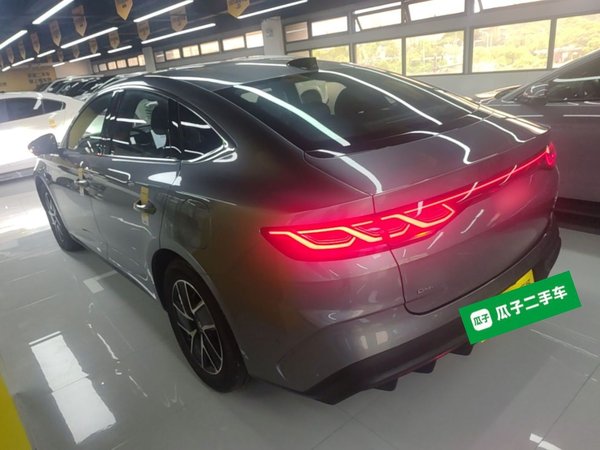BYD Qin L 2025, 2600 км, за 14933 USD