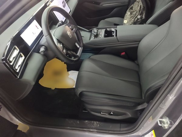 BYD Qin L 2025, 2600 км, за 14933 USD - фото 18