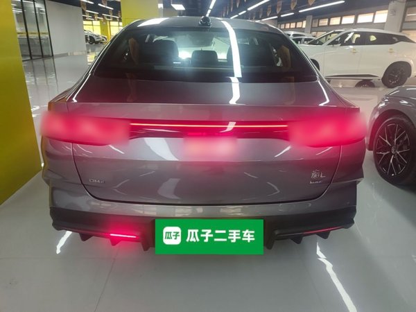 BYD Qin L 2025, 2600 км, за 14933 USD