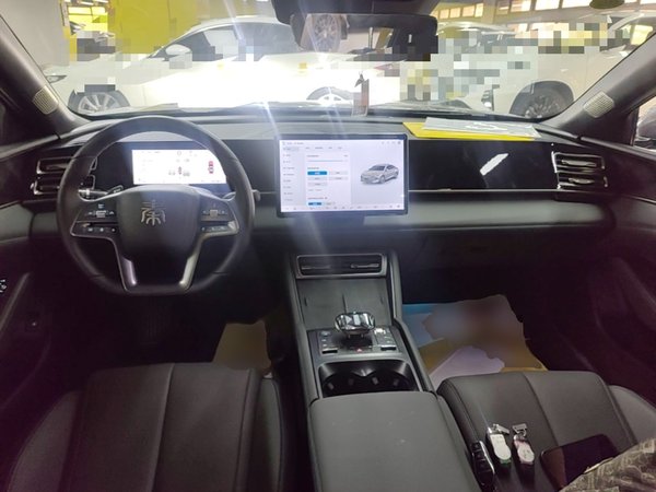 BYD Qin L 2025, 2600 км, за 14933 USD - фото 13