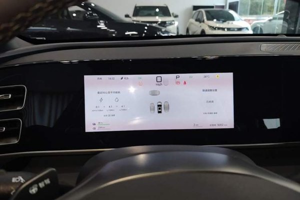 BYD Qin L 2025, 5000 км, за 12454 USD - фото 16