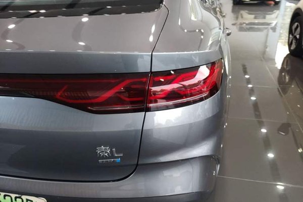BYD Qin L 2025, 5000 км, за 12454 USD - фото 8