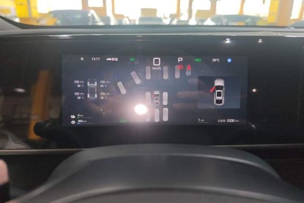 BYD Qin L 2025, 5300 км, за 14673 USD - фото 15