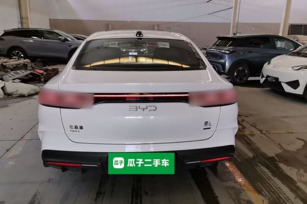 BYD Qin L 2025, 1300 км, за 15146 USD