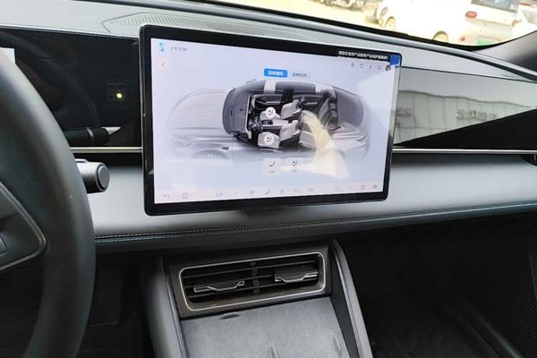 BYD Qin L 2025, 8800 км, за 15203 USD - фото 16