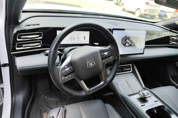 BYD Qin L 2025, 8800 км, за 15203 USD - фото 13
