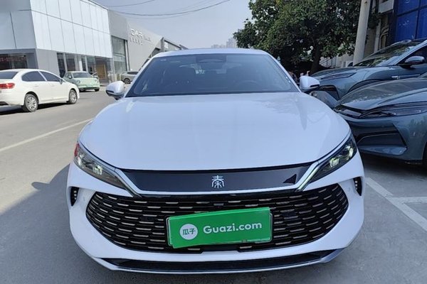 BYD Qin L 2025, 8800 км, за 15203 USD