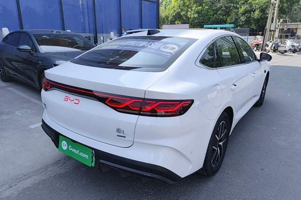 BYD Qin L 2025, 8800 км, за 15203 USD - фото 6