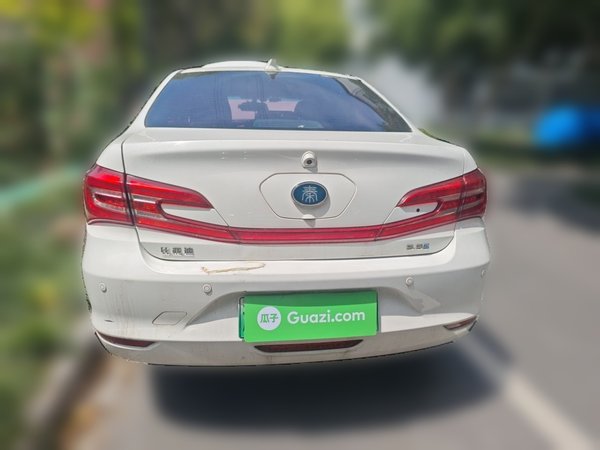 BYD Qin New Energy 2017, 49000 км, за 5473 USD