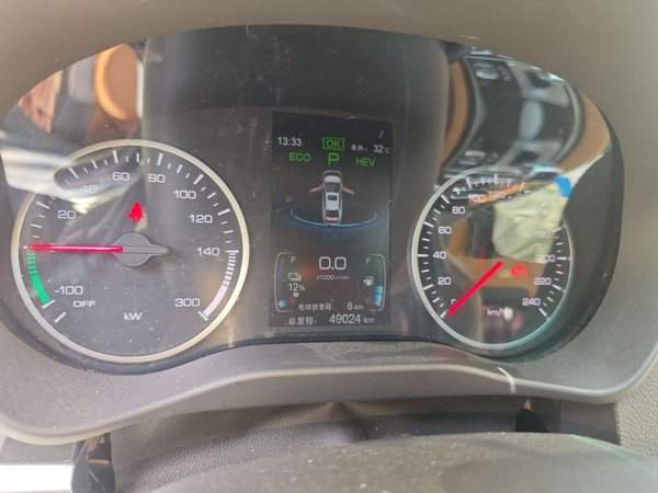 BYD Qin New Energy 2017, 49000 км, за 5473 USD - фото 8
