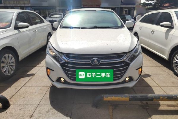 BYD Qin New Energy 2018, 55900 км, за 6172 USD