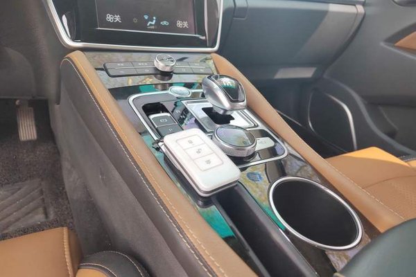 BYD Qin New Energy 2018, 55900 км, за 6172 USD - фото 16