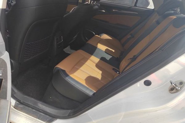 BYD Qin New Energy 2018, 55900 км, за 6172 USD - фото 20