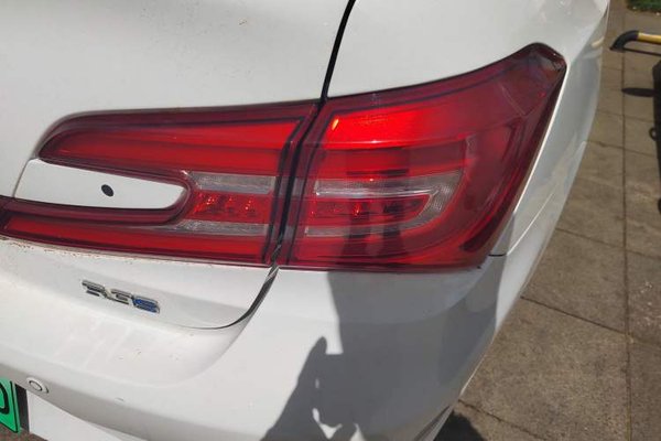 BYD Qin New Energy 2018, 55900 км, за 6172 USD - фото 9