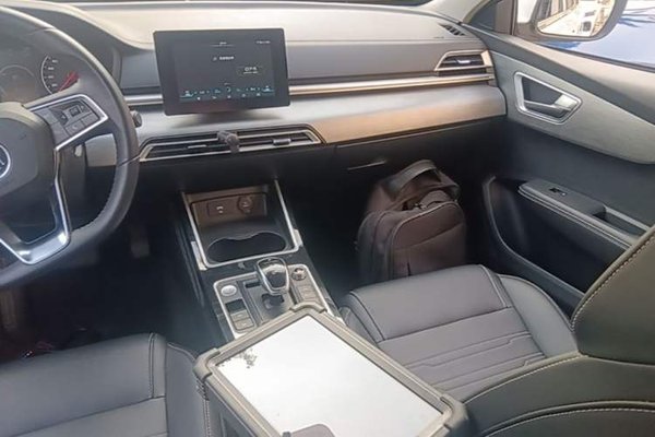 BYD Qin New Energy 2019, 90800 км, за 7978 USD - фото 20