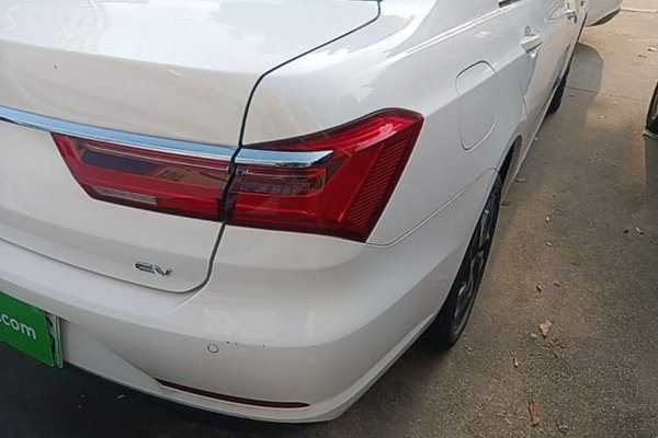 BYD Qin New Energy 2019, 90800 км, за 7978 USD - фото 9