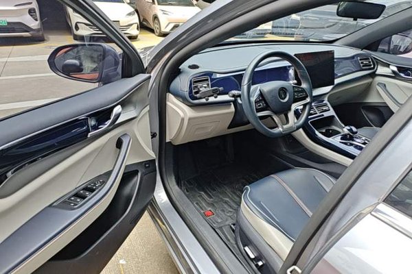 BYD Qin PLUS 2021, 26600 км, за 9864 USD - фото 19