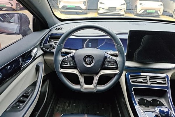 BYD Qin PLUS 2021, 26600 км, за 9864 USD - фото 13