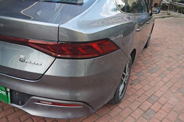 BYD Qin PLUS 2021, 31000 км, за 8875 USD - фото 9