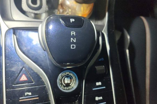 BYD Qin PLUS 2021, 60000 км, за 7547 USD - фото 11