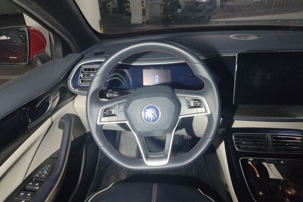 BYD Qin PLUS 2021, 60000 км, за 7547 USD - фото 7