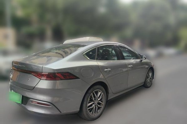 BYD Qin PLUS 2021, 44900 км, за 8143 USD