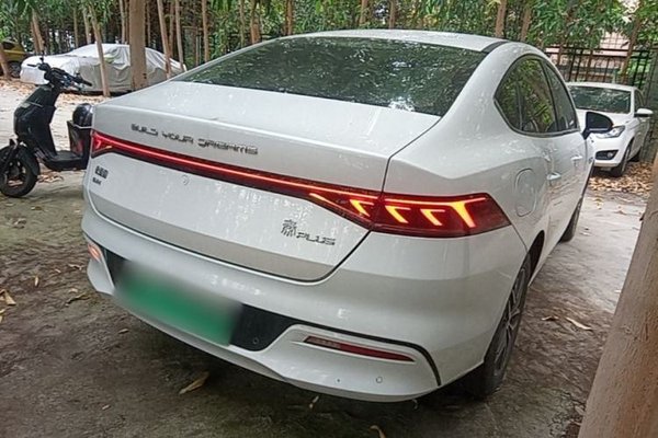 BYD Qin PLUS 2021, 58900 км, за 8535 USD - фото 6