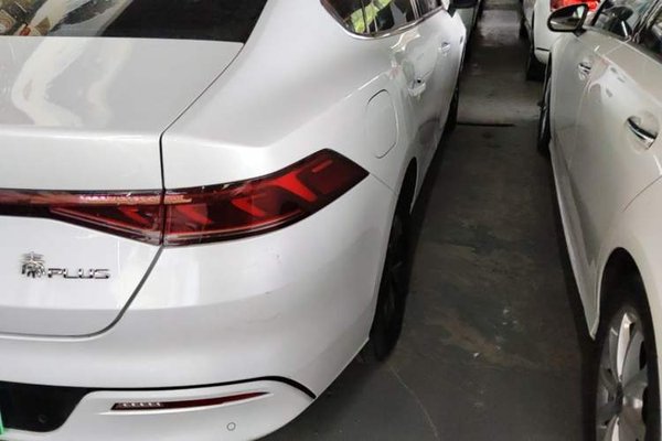 BYD Qin PLUS 2021, 72900 км, за 8540 USD - фото 9