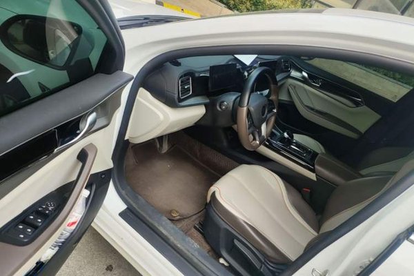 BYD Qin PLUS 2023, 74900 км, за 11968 USD - фото 19