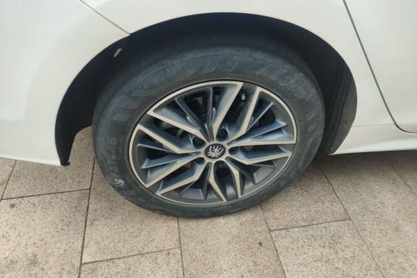 BYD Qin PLUS 2023, 74900 км, за 11968 USD - фото 10