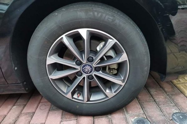 BYD Qin PLUS 2023, 28700 км, за 9218 USD