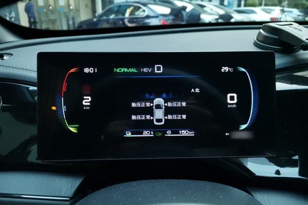 BYD Qin PLUS 2023, 28700 км, за 9218 USD - фото 8