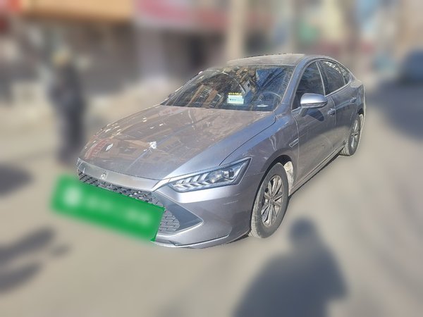 BYD Qin · 2023 год