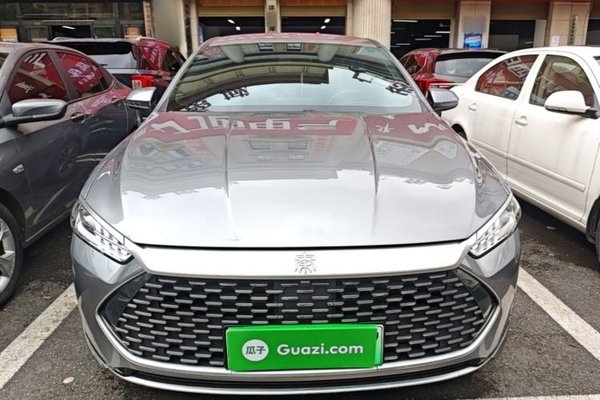 BYD Qin PLUS 2023, 26700 км, за 9541 USD