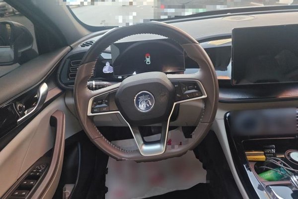 BYD Qin PLUS 2023, 62800 км, за 7232 USD - фото 10
