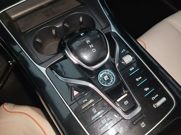 BYD Qin PLUS 2023, 71100 км, за 9968 USD - фото 17