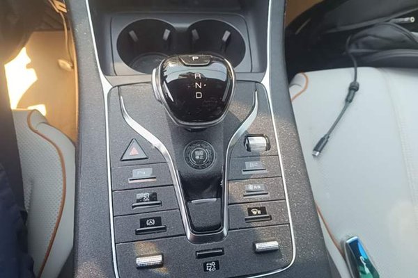 BYD Qin PLUS 2023, 8600 км, за 8915 USD - фото 15