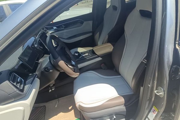 BYD Qin PLUS 2023, 8600 км, за 8915 USD - фото 16