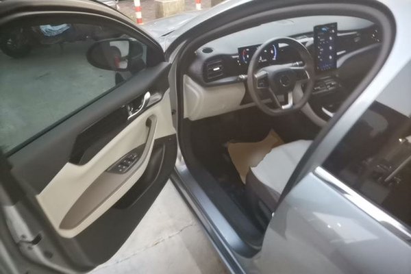 BYD Qin PLUS 2023, 27599 км, за 9717 USD - фото 18